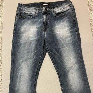 Like new! Men’s Express stretch slim jeans size 33x30